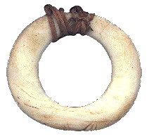 [Shell money ring: 9k]